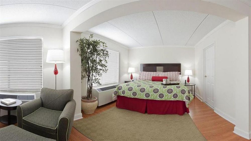 Hotel Trilogy Albany Airport, Tapestry Collection By Hilton Latham Exterior foto